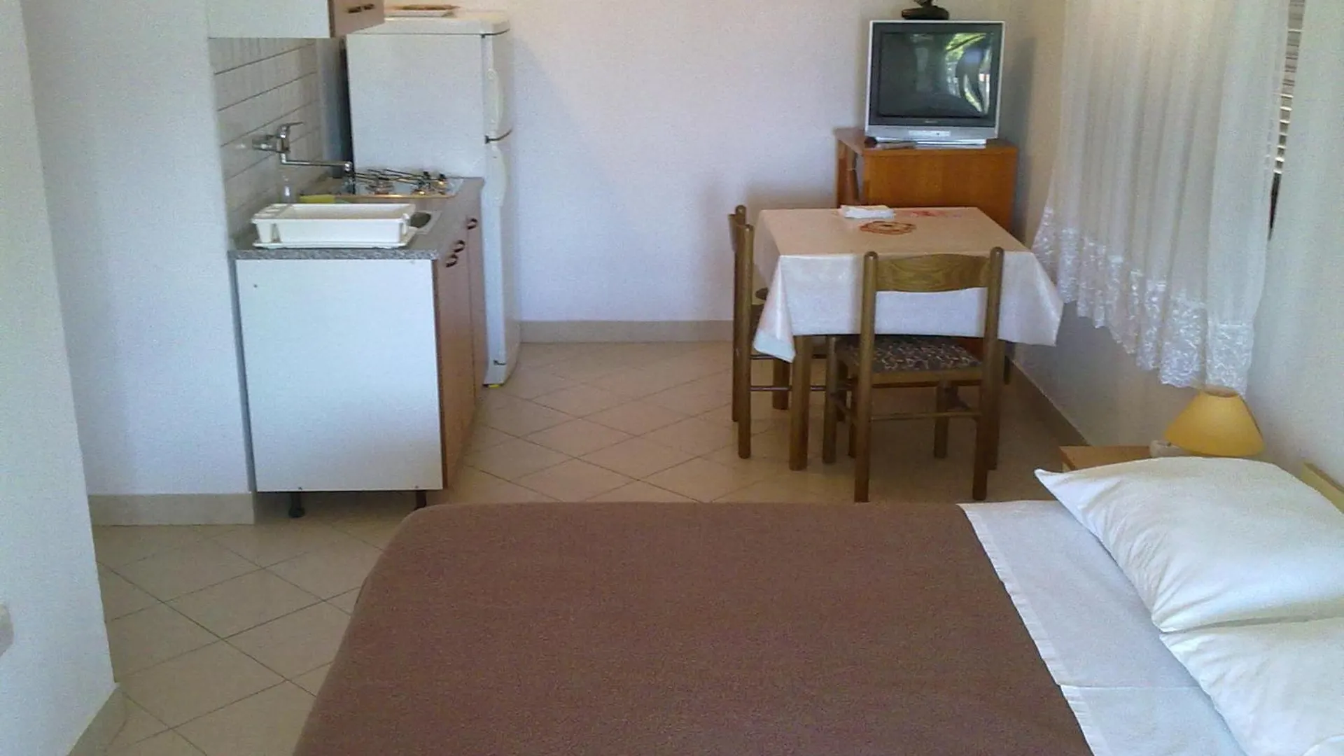 Apartmani Ždrelac クロアチア